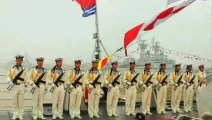 解放军海军装备俄制AKS-74U，为啥不用国产步枪？