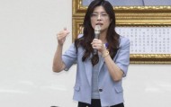 国民党惊变!郑丽文掀翻“旧势力”,两岸迎来最大变数?
