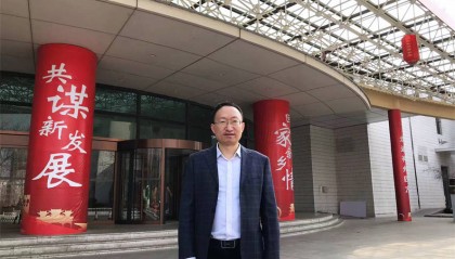 嘉宾访谈丨冯德鑫：乡贤思源报春晖 情系家乡助环保