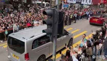 杜特尔特被捕，菲军基地被围，小马科斯惹祸，莎拉或将反击！