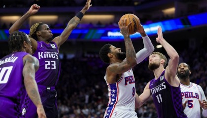 福克斯35分乔治30+8 恩比德缺阵76人不敌国王