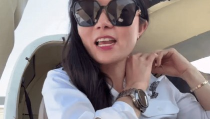 传奇女飞行员不幸坠机身亡，年仅44岁，起飞前还在直播