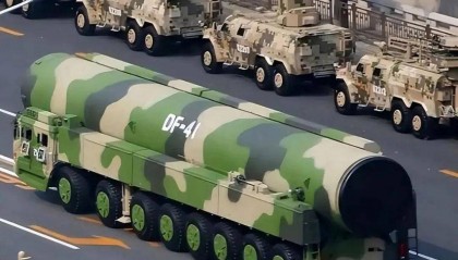 美军6艘航母想介入台海？解放军是时候做好准备了！台政客：赖清德千万别动