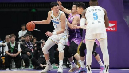 CBA｜周琦继续缺席与新疆客场比赛