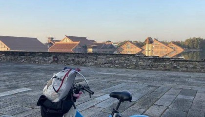 181公里，12个半小时到西湖！上海姑娘骑共享单车来杭州看日落