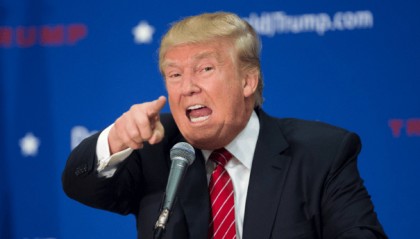 不宣而战！特朗普终于忍不住出手，要废除中国地位？比加税更严重