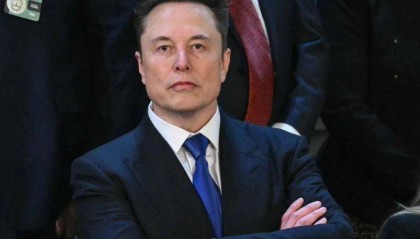 马斯克回应美商务部长“必须对企鹅岛征税”言论