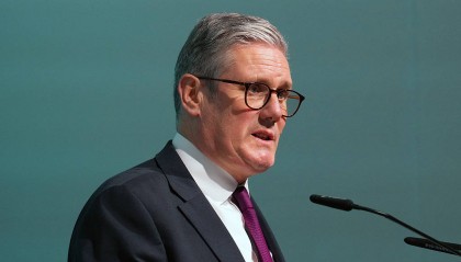 英国首相斯塔默：俄乌冲突可通过谈判结束