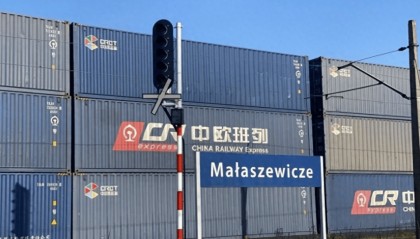 中欧班列被叫停，中方果断启用“备用方案”，波兰竹篮打水一场空