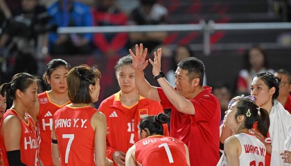 女排世锦赛｜中国女排主帅赵勇：对阵法国队立足于自身发挥
