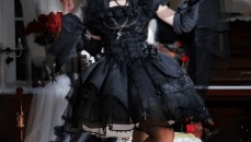 女子穿洛丽塔遭华尔道夫酒店驱赶