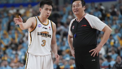 MVP级控场！赵继伟三节13助攻 三救辽宁避免被爆冷