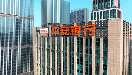 平安银行Q1营收降14%：个人贷款单季少近千亿，代理保险收入“狂飙”不再