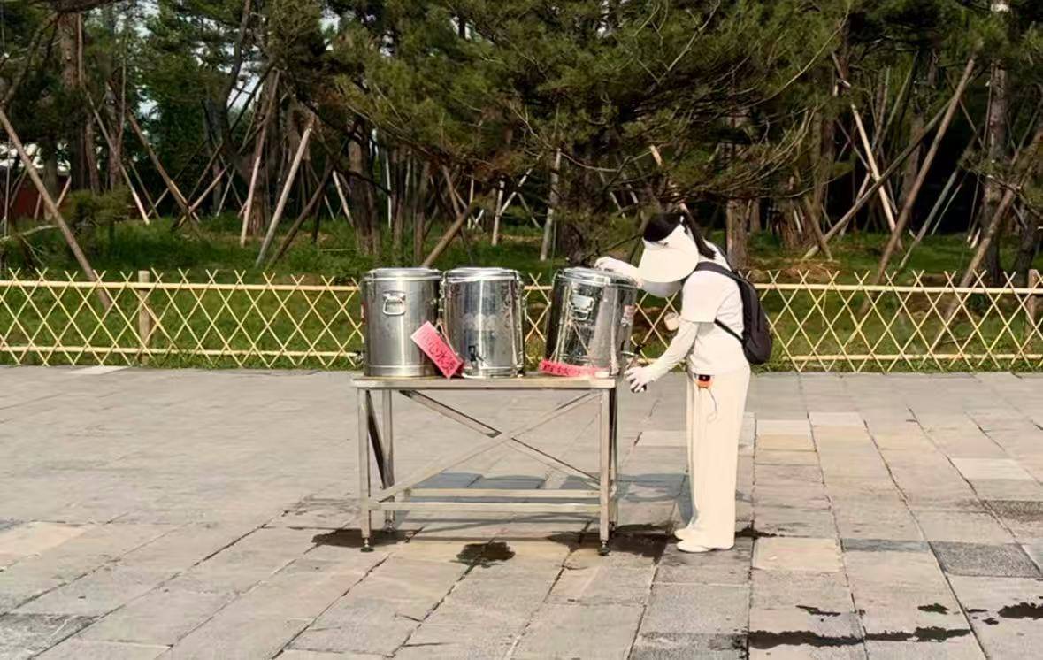 印乐上任首月,少林寺的变与不变:生意少了,喧闹还在