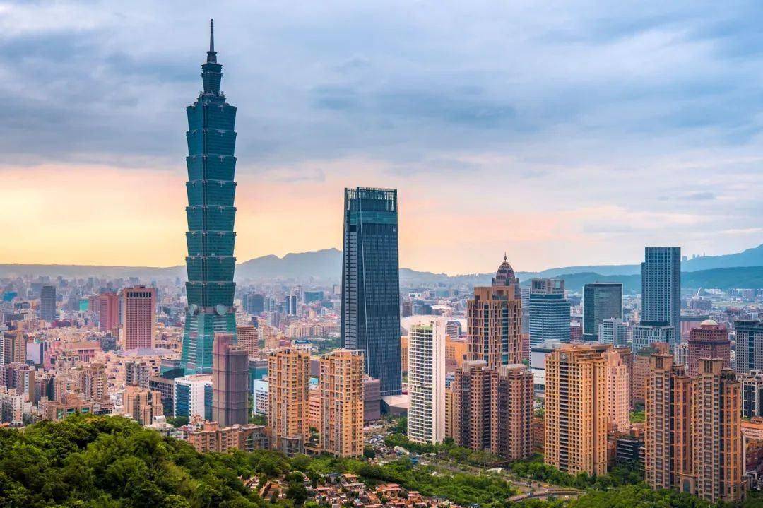 面对赖清德极力巴结日本,我期待明年国庆再无遗憾