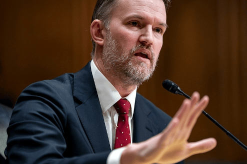 中方反制第5天，美官员发现：中方电话打不通了，这下彻底没招了，贝森特措辞改变了