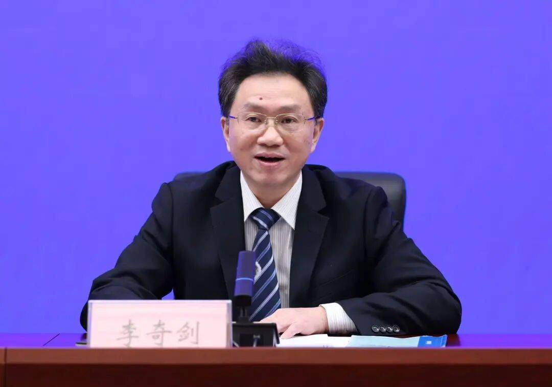 今年查处万余件违法违规使用食品添加剂案!市场监管总局食品安全专题新闻发布会实录!